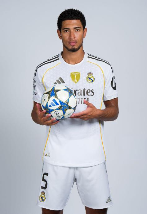 年轻控卫掌控比赛节奏（新星控卫主导比赛节奏）