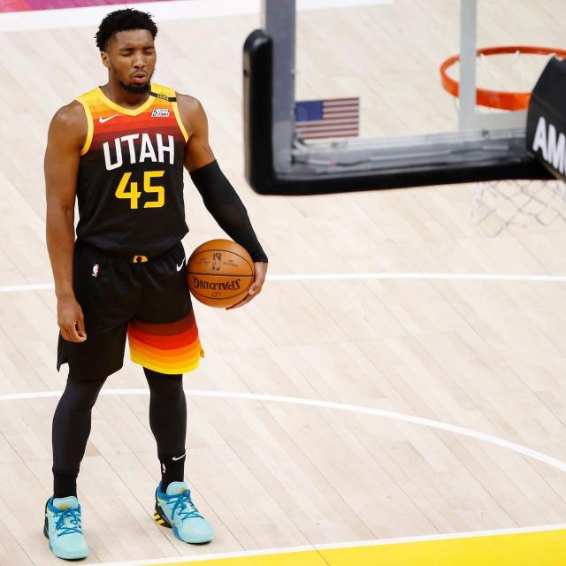 火力全开！雷霆替补命中15记三分狂轰63分（替补群爆发！雷霆15记三分轰下63分）