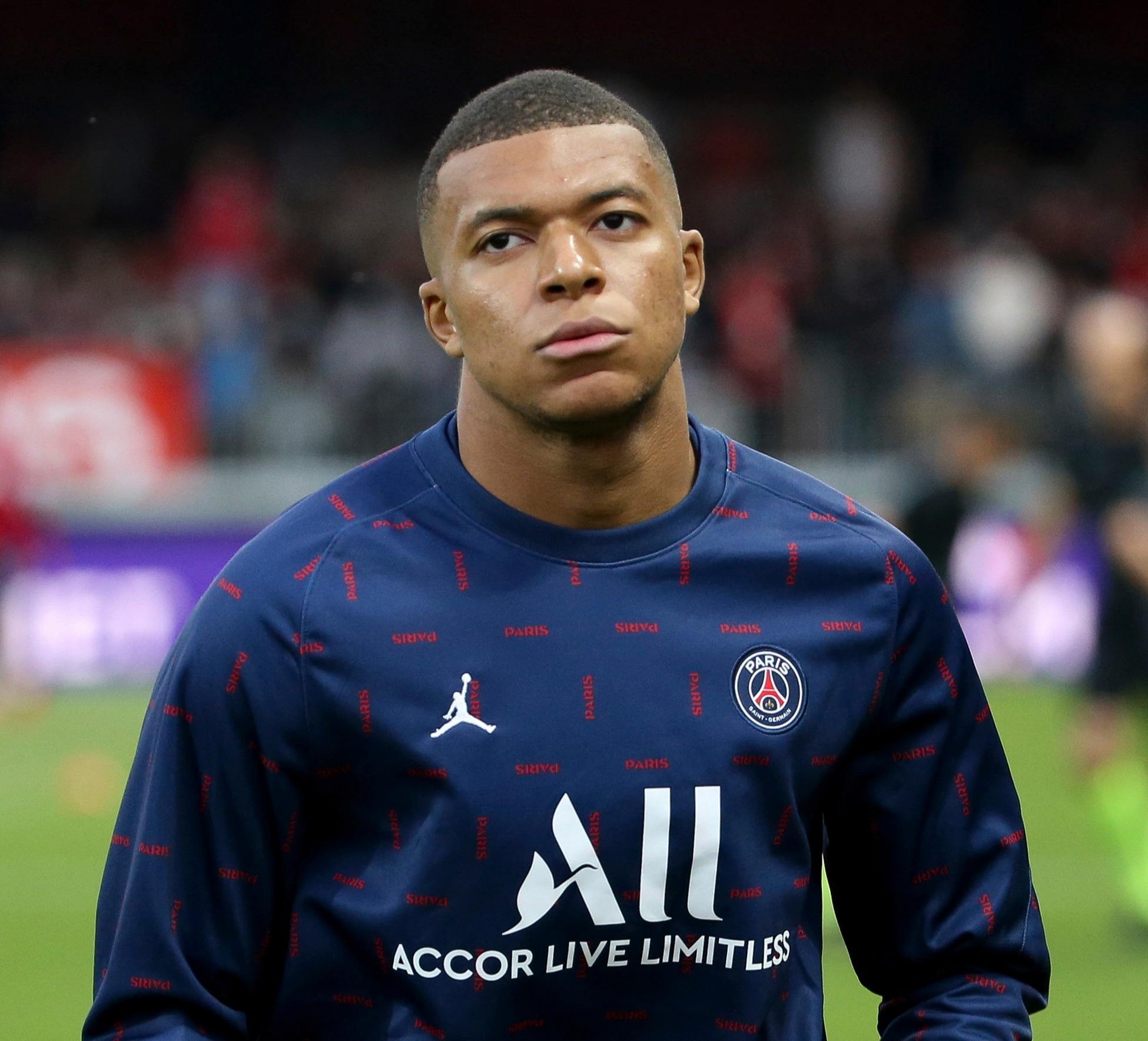 因为曾被纪律处罚，穆斯卡特无缘中超最佳教练候选（因纪律问题，穆斯卡特未入围中超最佳教练候选）