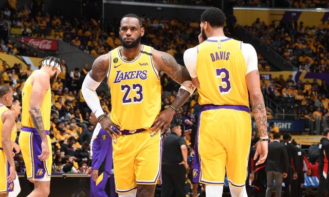 队报评法国vs阿塞拜疆：古斯托最佳，多人7分（《队报》评法阿之战：古斯托当选最佳，多人获评7分）