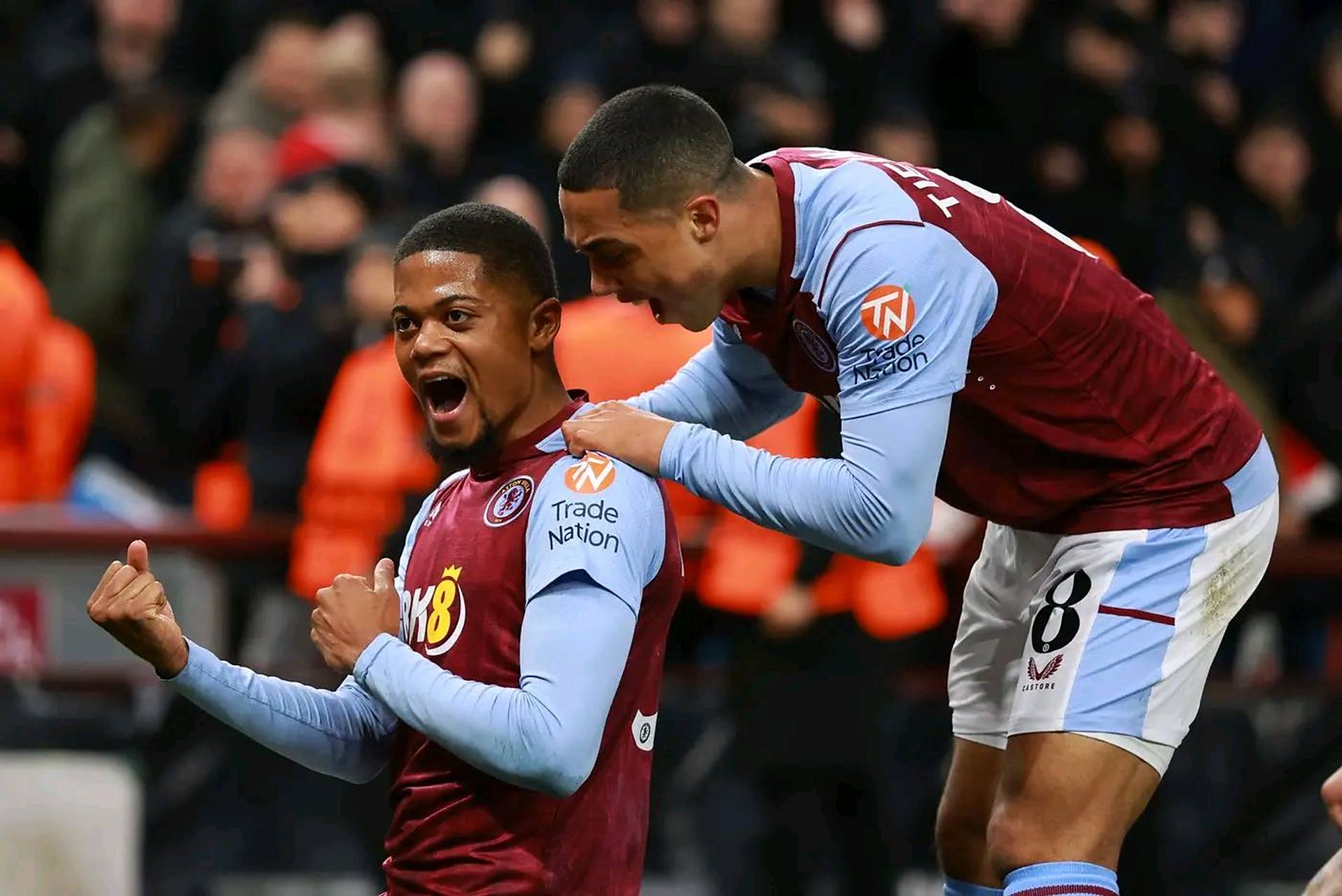 苗原：云南谈完克莱伯、卡约，目前正在安排恩里克、内内离队（苗原：云南已与克莱伯、卡约谈妥，正推进恩里克、内内离队事宜）