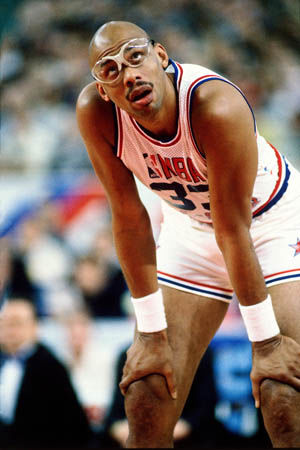 前主帅谈小麦代表苏格兰出战：所有苏格兰人都该感谢穆里尼奥（前教练谈麦克托米奈披苏格兰战袍：所有苏格兰人都应感谢穆里尼奥）