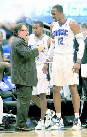 CBA：山东男篮主场大胜宁波（CBA：山东男篮主场轻取宁波队）