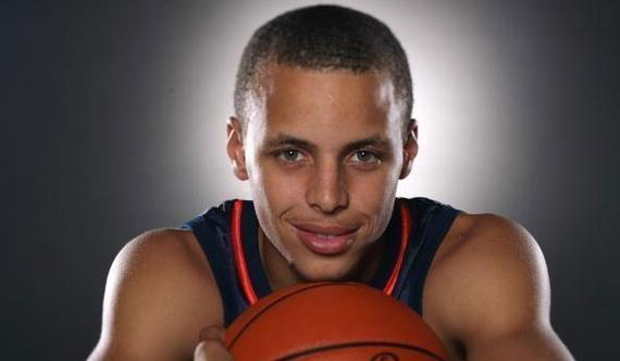 英格兰球员周薪排行榜：伊万-托尼42.3万镑居首，凯恩第二（英格兰球员周薪榜：伊万·托尼以42.3万镑领跑，凯恩居次）